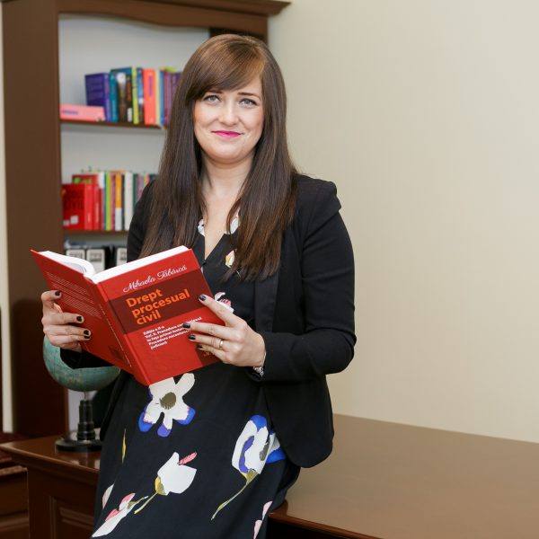 Concedierea și/sau suspendarea contractului individual de muncă ca urmare a pandemiei de coronavirus !